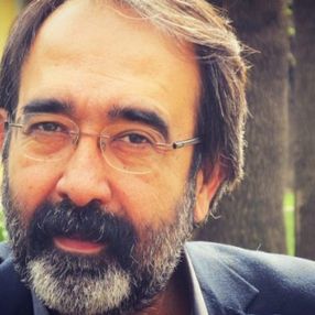 Yazar Behçet Çelik'ten gençlere öneri kitaplar