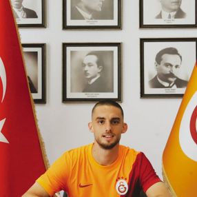 Galatasaray Berkan İsmail Kutlu'yu borsaya bildirdi