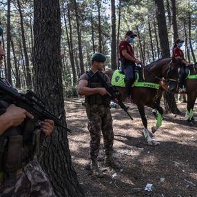 İstanbul polisinden, orman yangınlarına karşı helikopter destekli güvenlik önlemi