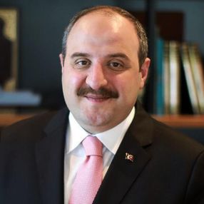 Bakan Mustafa Varank’tan takdir toplayan davranış