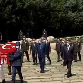 Cumhurbaşkanı Erdoğan ve YAŞ üyeleri Anıtkabir'de