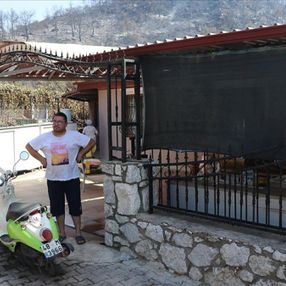 Marmaris'teki yangında evi son anda kurtulan Mesut Akgül: Cehennemden bir önceki evreydi