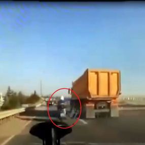 Ankara'da kamyon şoförü, bilerek motosikletliye çarptı