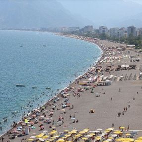 Antalya 7 ayda 3 milyon 396 bin turist ağırladı