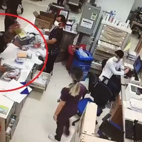 Kocaeli’de alkollü şahıs acil servisi birbirine kattı
