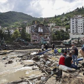 Sel bölgelerinde kamu alacakları ertelendi