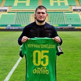 Khabib Nurmagomedov'un futbol hayali gerçek oldu