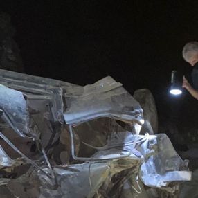 Adana'da otomobil uçuruma düştü: 3 ölü