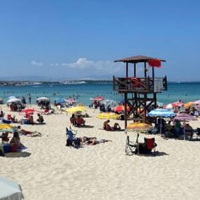 Çeşme'de tatilci yoğunluğu azaldı