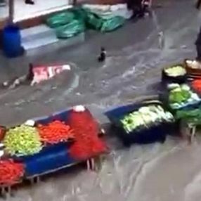 Tekirdağ'da sağanak yağış etkili oldu