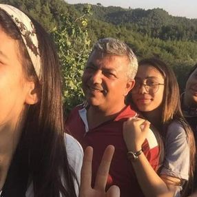 Adana'da kaza geçiren adamı, oğlu balkondan gördü