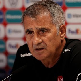Şenol Güneş: Milli takım tartışılır, ama saygısızlık yapılmaz