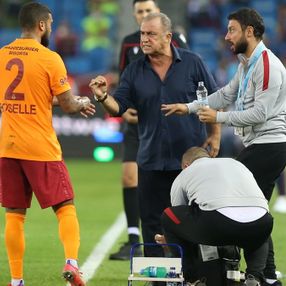 Fatih Terim: Bazı arkadaşlar forma girmezse, forma bulamaz