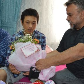 Bülent Serttaş kendi memleketinde bıçaklanan Japon turisti ziyaret etti