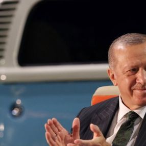 Cumhurbaşkanı Mersin'de gençlerle bir araya geldi