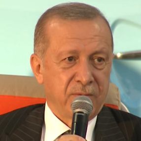 Cumhurbaşkanı Erdoğan, Mersin'de gençlerin sorularını yanıtladı