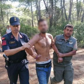Antalya'da orman yangını girişiminde bulunan şahıs yakalandı