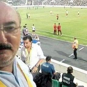 Denizli'de aşı karşıtı gazeteci koronavirüse yenildi
