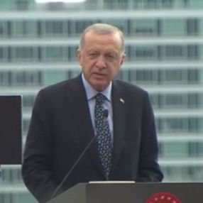 Cumhurbaşkanı Erdoğan, New York'ta Türkevi Binası'nın açılışı töreninde