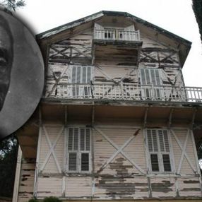 Hüseyin Rahmi Gürpınar'ın Heybeliada'daki evi çürüyor