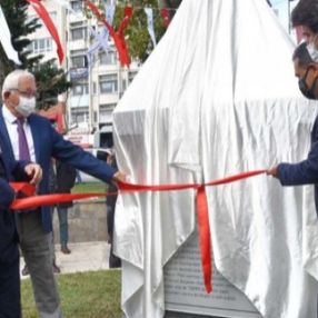 Zonguldak'ta İsmet İnönü'nün adı verilen park ve büst açıldı