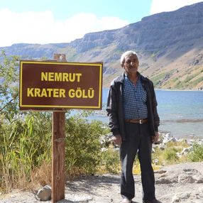 Nemrut'ta 48 yıldır gönüllü bekçilik yapıyor