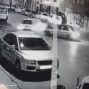Sivas'ta dur levhasını dikkate almayan sürücü kaza yaptı