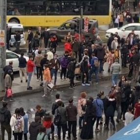 Şırnak’tan gelen genç, Kadıköy’de sokak ortasında namus cinayeti işledi