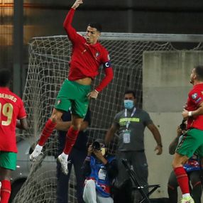 Ronaldo'lu Portekiz, Lüksemburg'u beşledi