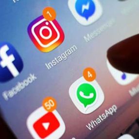 Pakistan'da Facebook, Twitter ve YouTube'a ofis açmaları için 3 ay süre verildi