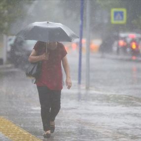 Meteoroloji sel ve dolu için uyardı