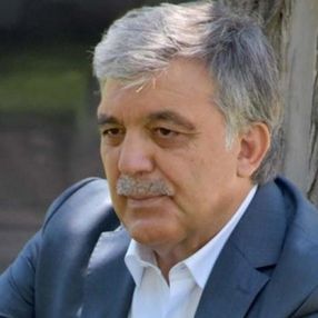 Abdullah Gül'den 10 büyükelçi kararına tepki