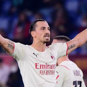 Milan deplasmanda Roma'yı 2- 1 yenerek liderlik yarışını sürdürdü