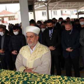 Gaziantep'te baba- oğul 5 gün arayla koronavirüsten öldü