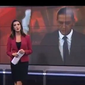 CNN Türk muhabiri, sinirlenerek elindeki kağıtları yere fırlattı