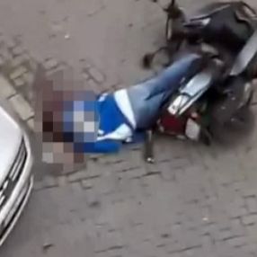 Zeytinburnu’nda motosikletli genç, kafasından vurularak öldürüldü