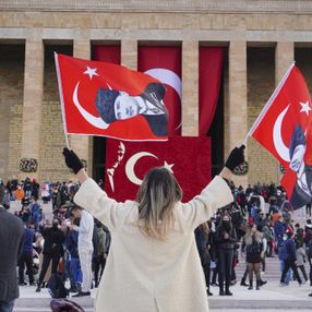 Anıtkabir'e ziyaretçi akını