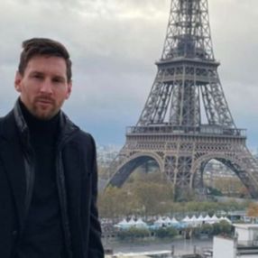 Lionel Messi’nin, Eyfel Kulesi pozu viral oldu