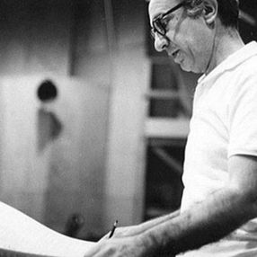 Alex North'un gerilim romanı Fısıltı Adam Türkçede