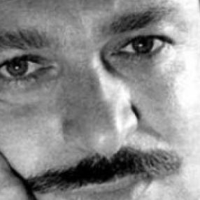 Türk romanını çağdaş edebiyat seviyesine getiren bir yazar: Oğuz Atay