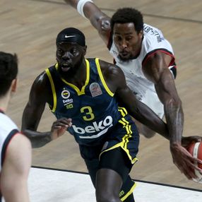 Fenerbahçe, Beşiktaş'ı 82-74 yendi