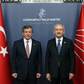 Ahmet Davutoğlu ile Kemal Kılıçdaroğlu'ndan erken seçim çağrısı
