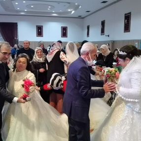 Bursa'da engelli genç kızların gelinlik hayali gerçek oldu