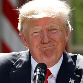 Donald Trump yeniden aday olacağının sinyalini verdi
