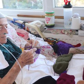 Rize'de KOAH hastası Meliye Nine'den Mehmetçik'e destek
