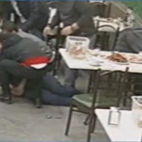 Samsun’da soluk borusuna ekmek parçası kaçan müşterisini kurtardı