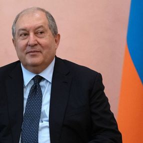 Ermenistan Cumhurbaşkanı istifa etti