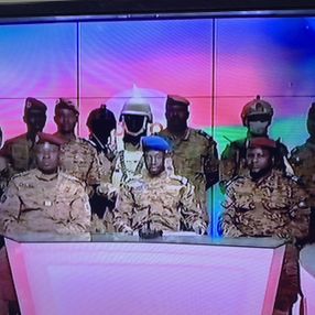 Burkina Faso'da ordu yönetime el koydu
