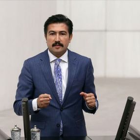 AK Partili Cahit Özkan: Türkiye'de 125 euro ile oturabilirsiniz