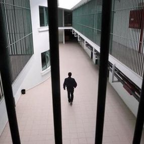 Açık cezaevlerindeki hükümlülerin Kovid-19 izni uzatıldı